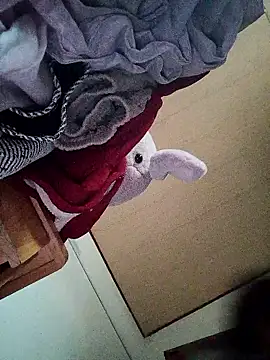 Snapshot of July-Asian chatting on January 18, 2026, 1:20 am July-Asian online show from January 18, 2026, 1:20 am