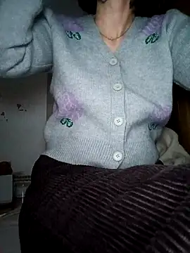 Snapshot of July-Asian chatting on January 31, 2026, 10:19 pm July-Asian online show from January 31, 2026, 10:19 pm