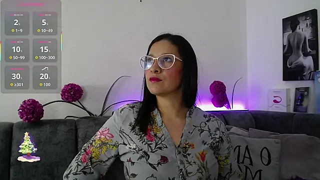 Snapshot of Alana_steel_1 chatting on February 3, 2026, 7:30 pm Alana steel 1 online show from February 3, 2026, 7:30 pm