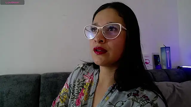 Snapshot of Alana_steel_1 chatting on February 20, 2026, 7:36 pm Alana steel 1 online show from February 20, 2026, 7:36 pm