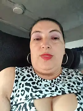 Snapshot of lina_maria99 chatting on February 3, 2026, 2:44 pm lina maria99 online show from February 3, 2026, 2:44 pm