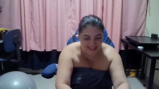Snapshot of lina_maria99 chatting on February 27, 2026, 1:49 am lina maria99 online show from February 27, 2026, 1:49 am