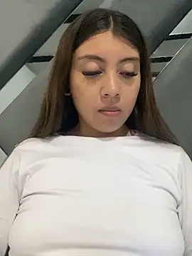 Sara-cooper2 online show from February 11, 2026, 8:25 pm