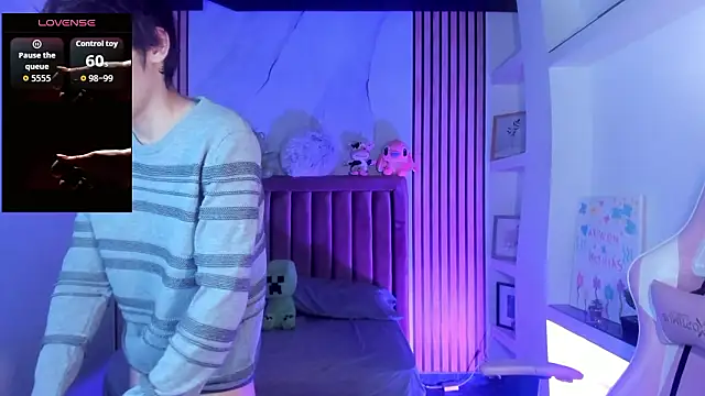 MathiasGreen  online show from February 17, 2026, 3:03 am