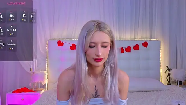 Monica Leen online show from February 15, 2026, 6:21 am