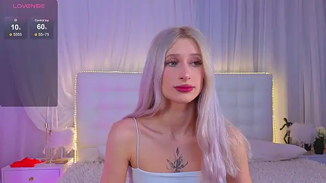 Monica Leen online show from March 2, 2026, 6:25 am