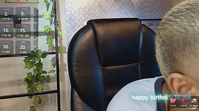 Snapshot of MarcusRain_ chatting on February 14, 2026, 3:36 am MarcusRain online show from February 14, 2026, 3:36 am