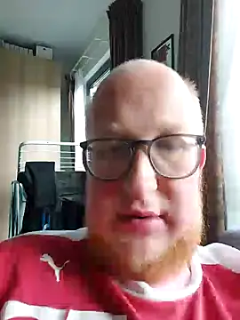 geilerd122 online show from October 4, 2025, 2:48 pm