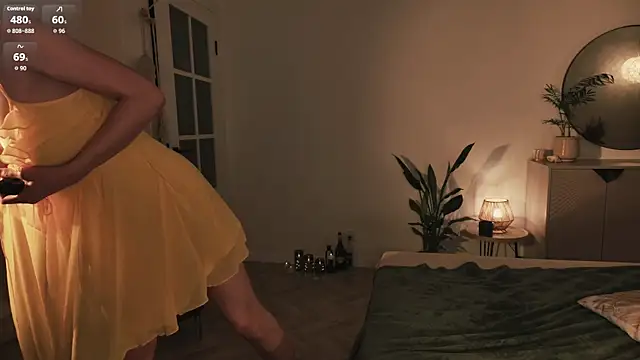 NinaNightt online show from September 15, 2025, 7:47 pm