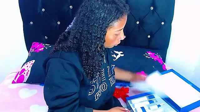 Gabi Jhons 23 online show from January 17, 2026, 8:52 am