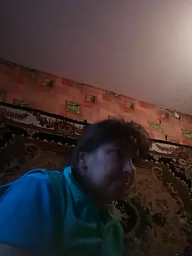 Snapshot of Romashka33011 chatting on October 19, 2025, 11:44 am Romashka33011 online show from October 19, 2025, 11:44 am