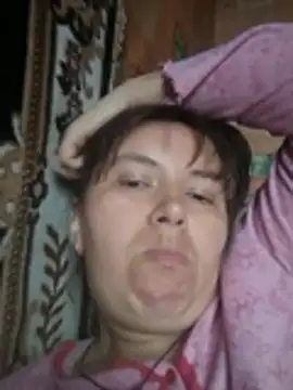 Snapshot of Romashka33011 chatting on November 3, 2025, 9:21 am Romashka33011 online show from November 3, 2025, 9:21 am