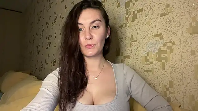 KatalinaQE online show from December 2, 2025, 5:19 pm