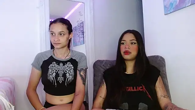 Snapshot of reina_reina chatting on February 23, 2026, 1:36 am reina reina online show from February 23, 2026, 1:36 am