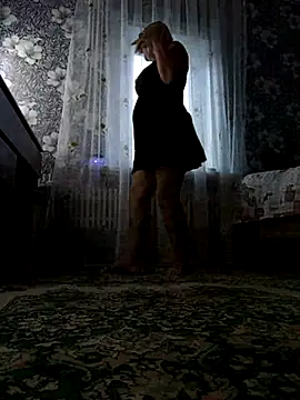 AliceGold5231 online show from September 30, 2025, 5:34 am