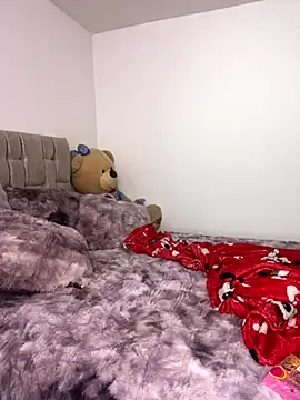 Cutie blondie online show from November 7, 2025, 9:59 pm