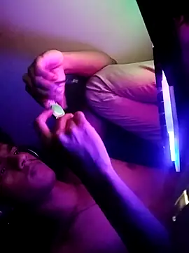 Snapshot of kjohn20 chatting on February 26, 2026, 6:29 pm kjohn20 online show from February 26, 2026, 6:29 pm