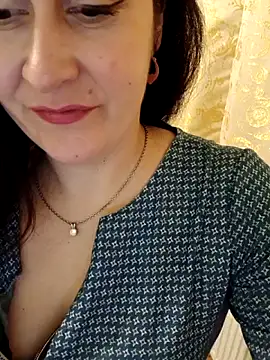 Amandda  online show from February 13, 2026, 4:14 pm