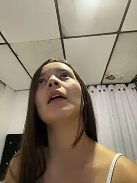 Mia jhoonson online show from October 14, 2025, 10:43 pm