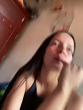 Mia jhoonson online show from February 22, 2026, 6:28 pm