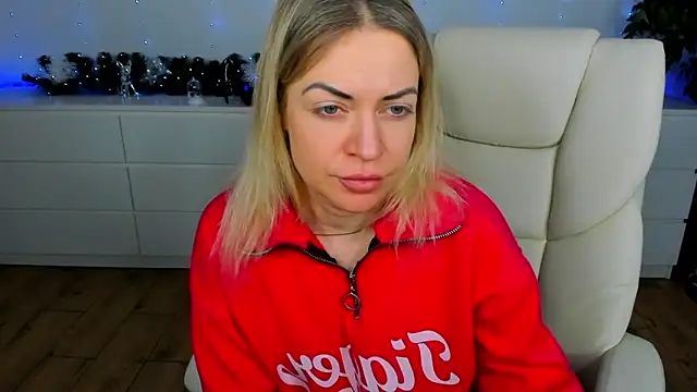 Anna Snows online show from December 22, 2025, 6:32 am