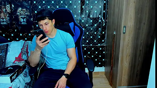 Snapshot of javiersexymann chatting on January 9, 2026, 10:44 pm javiersexymann online show from January 9, 2026, 10:44 pm