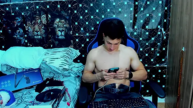 Snapshot of javiersexymann chatting on February 9, 2026, 12:36 am javiersexymann online show from February 9, 2026, 12:36 am