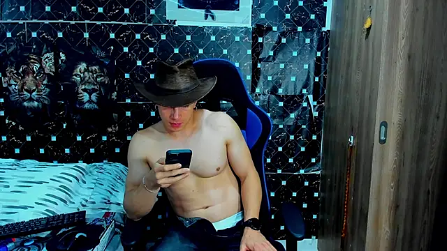 Snapshot of javiersexymann chatting on February 17, 2026, 4:09 am javiersexymann online show from February 17, 2026, 4:09 am