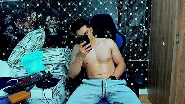 Snapshot of javiersexymann chatting on February 23, 2026, 6:33 am javiersexymann online show from February 23, 2026, 6:33 am