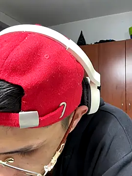 Snapshot of Manuel99boy chatting on October 26, 2025, 11:05 am Manuel99boy online show from October 26, 2025, 11:05 am