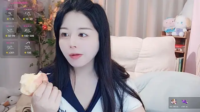 SweetTease2025 online show from October 5, 2025, 2:37 pm