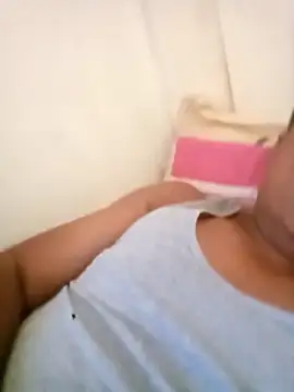 Snapshot of Suranga-55 chatting on October 14, 2025, 3:29 am Suranga-55 online show from October 14, 2025, 3:29 am