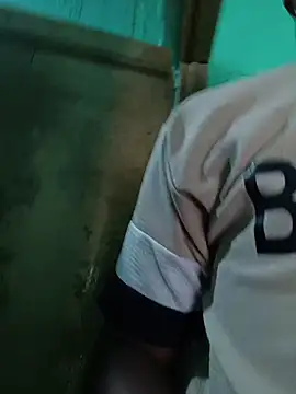 Snapshot of sexofbro chatting on November 28, 2025, 6:05 am sexofbro online show from November 28, 2025, 6:05 am