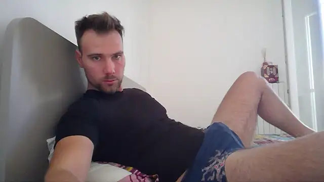 mrlyuis online show from September 19, 2025, 11:44 am