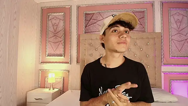 Dani rivass online show from March 4, 2026, 3:12 am