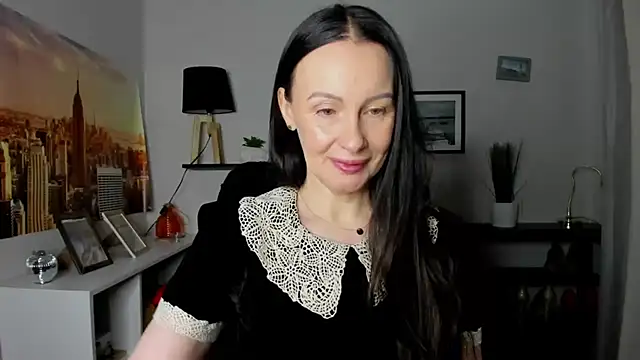 Velvet Jasmine online show from February 5, 2026, 6:29 am