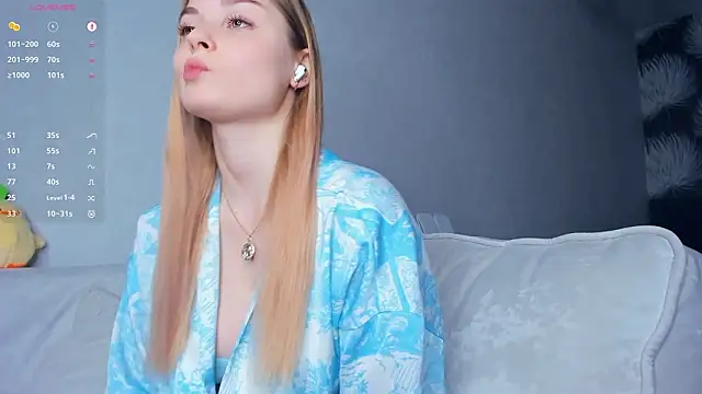 Snapshot of hidden_charm chatting on February 27, 2026, 4:07 pm hidden charm online show from February 27, 2026, 4:07 pm