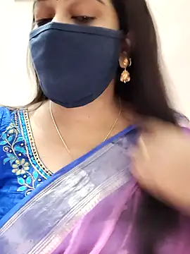 Snapshot of saritha29 chatting on February 19, 2026, 10:33 am saritha29 online show from February 19, 2026, 10:33 am