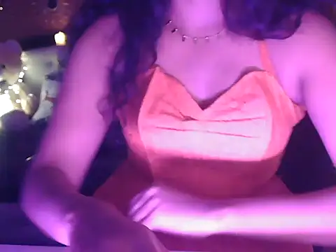 Snapshot of shaalu_sharma chatting on February 14, 2026, 5:32 pm shaalu sharma online show from February 14, 2026, 5:32 pm