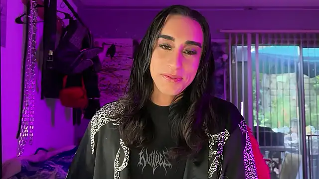 xoFrankie online show from February 23, 2026, 12:41 am