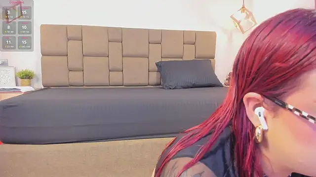 Julieth Rojas online show from February 25, 2026, 4:11 am