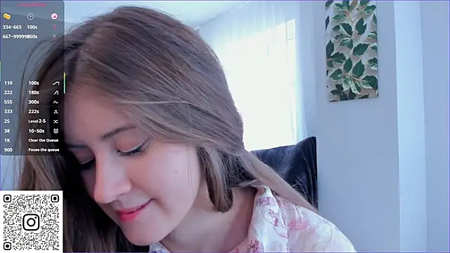 Orivienne online show from September 16, 2025, 7:09 am