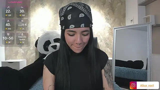 Snapshot of alice_rose5 chatting on October 3, 2025, 3:25 am alice rose5 online show from October 3, 2025, 3:25 am