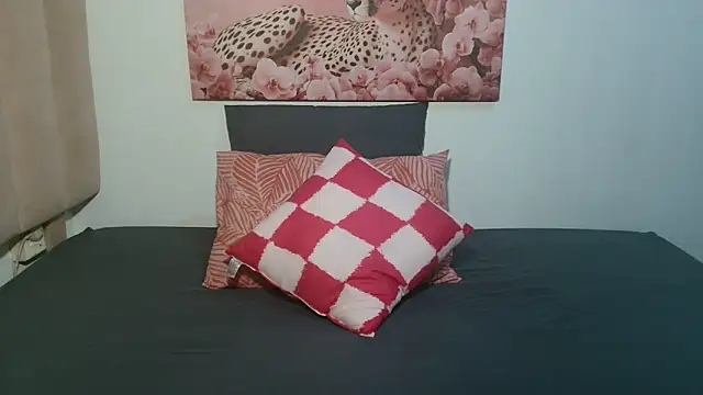 Snapshot of GorillaGripCunt77 chatting on February 3, 2026, 1:59 am GorillaGripCunt77 online show from February 3, 2026, 1:59 am