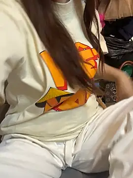 Snapshot of susu_baby chatting on January 19, 2026, 7:12 am susu baby online show from January 19, 2026, 7:12 am