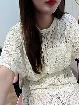 Snapshot of susu_baby chatting on February 5, 2026, 7:24 am susu baby online show from February 5, 2026, 7:24 am