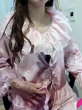 Snapshot of susu_baby chatting on February 14, 2026, 1:24 am susu baby online show from February 14, 2026, 1:24 am