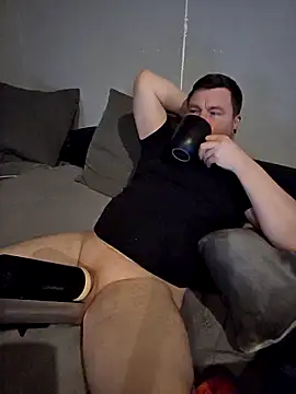 Snapshot of Da_riva chatting on February 11, 2026, 8:03 pm Da riva online show from February 11, 2026, 8:03 pm