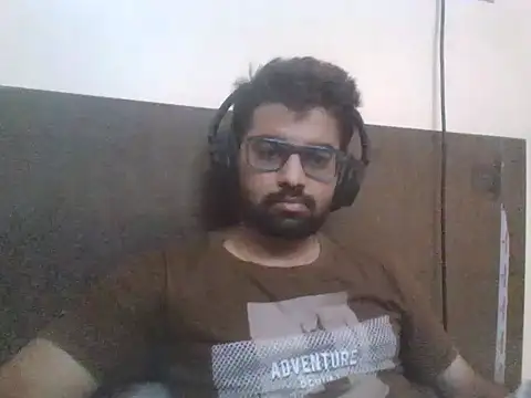 Snapshot of GOJO_1 chatting on September 9, 2025, 1:32 pm GOJO 1 online show from September 9, 2025, 1:32 pm