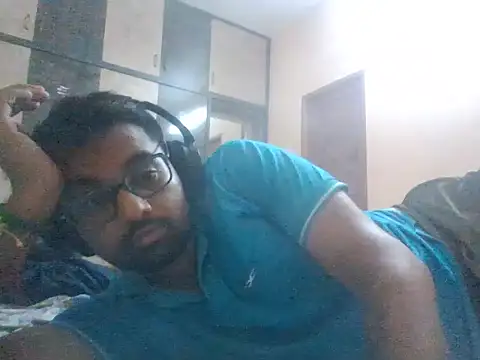 Snapshot of GOJO_1 chatting on October 21, 2025, 3:02 pm GOJO 1 online show from October 21, 2025, 3:02 pm